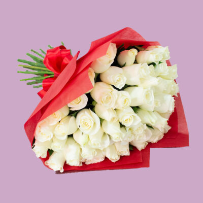 Ramo Buchon 50 Rosas Blancas