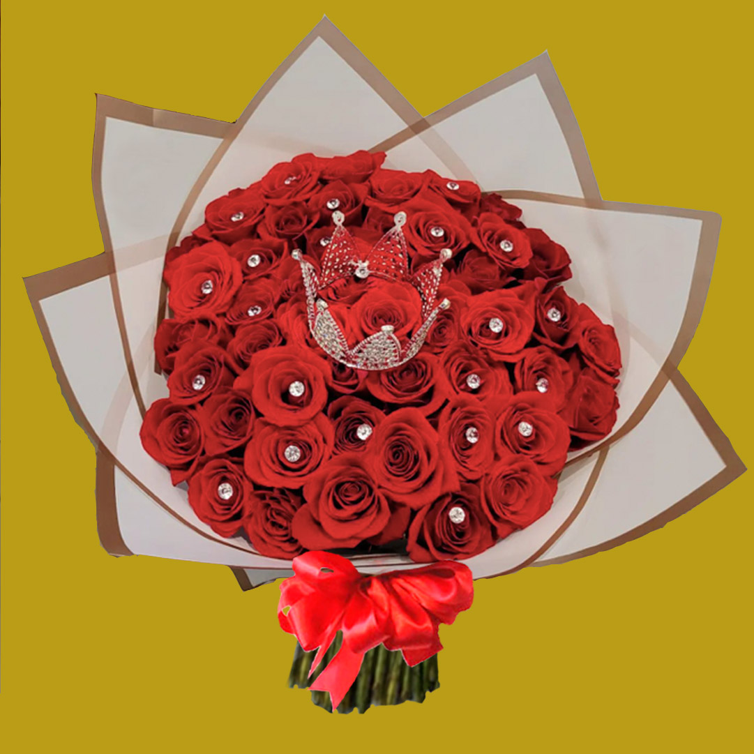 Ramo Buchon con Corona 50 Rosas - Florería a Domicilio