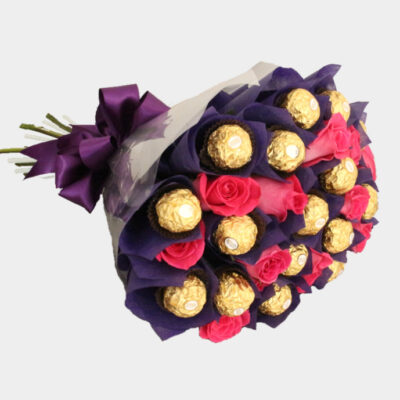 Ramo de flores con chocolates